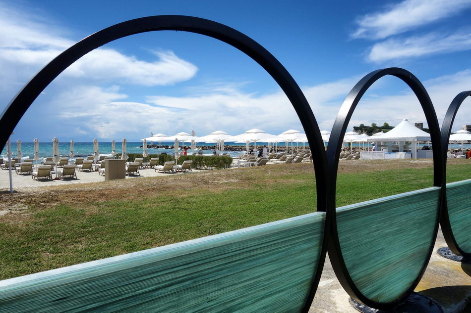  Sani beach Kasandra Halkidiki 